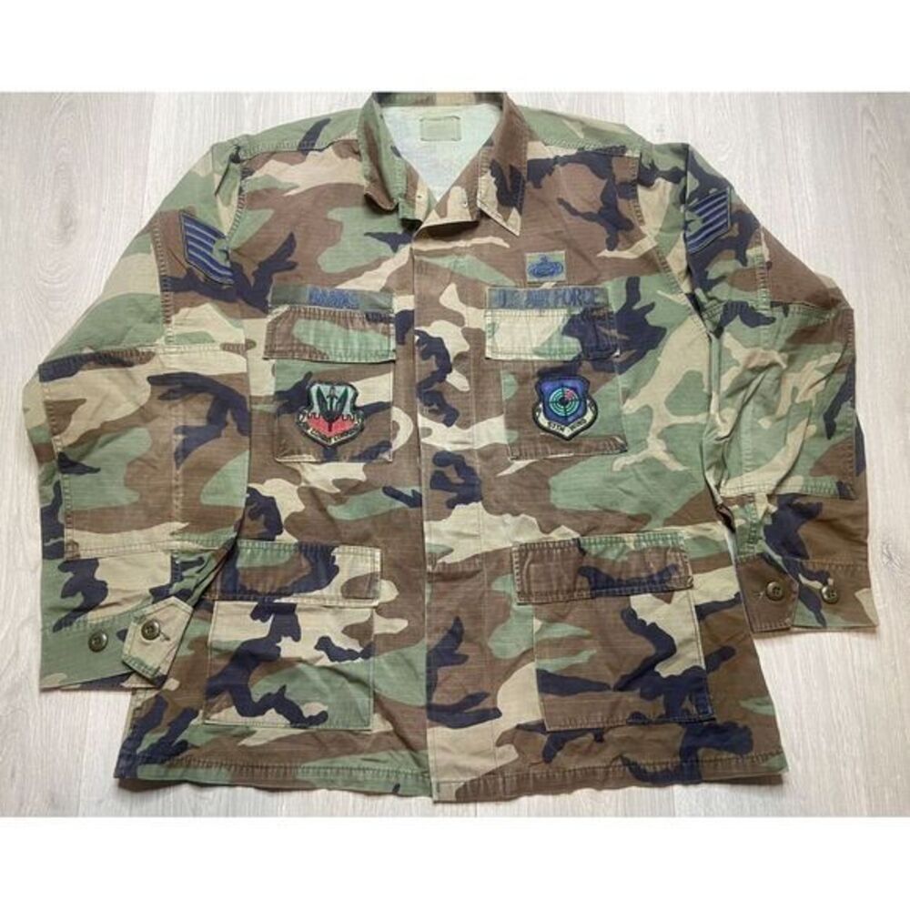 Vintage 80s US Military Jacket BDU Woodland Camo Large Air Force Patches‎ Blouse